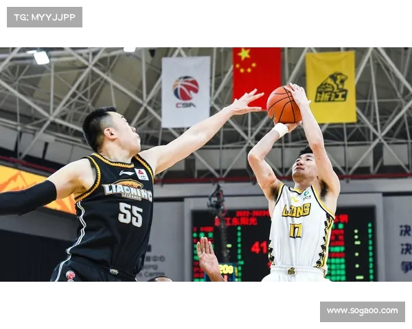 CBA半决赛：新疆逆袭浙江，强势拿到赛点，比赛焦点全解析(cba半决赛战况)